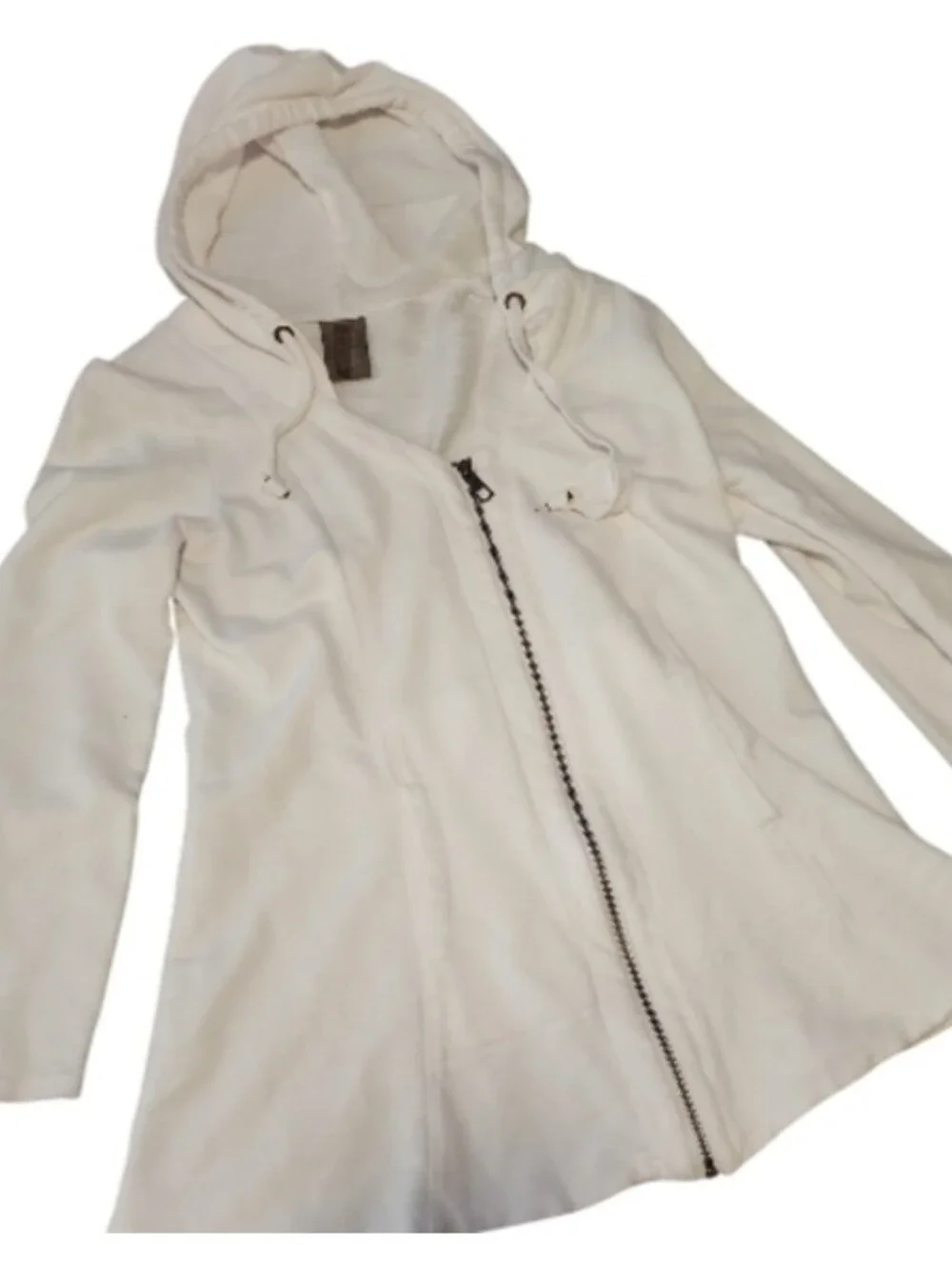 XCVI classic white